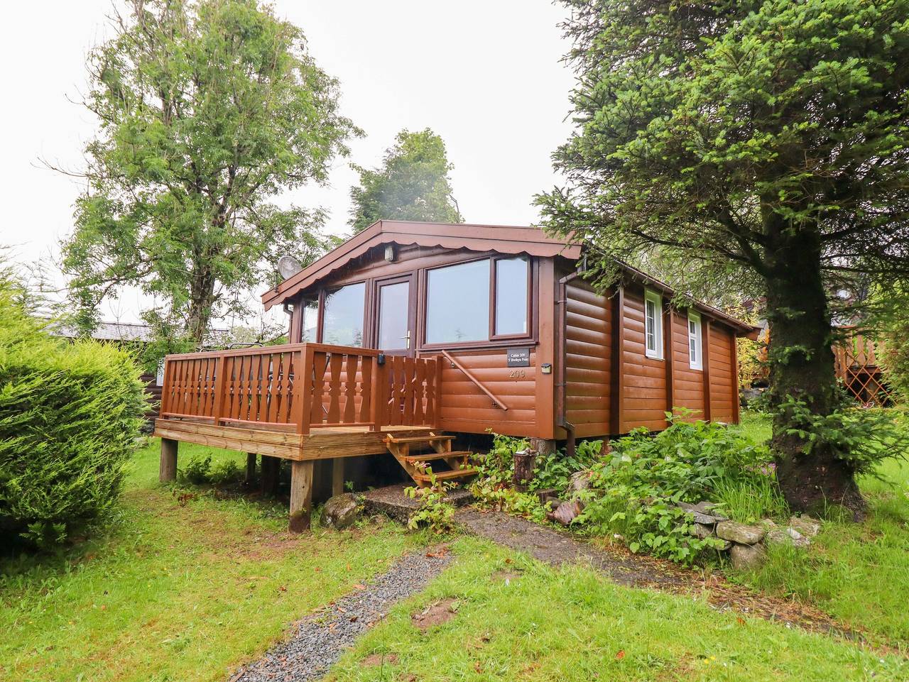 Y Bwthyn Pren,  Cabin  209, in Bronaber, Snowdonia