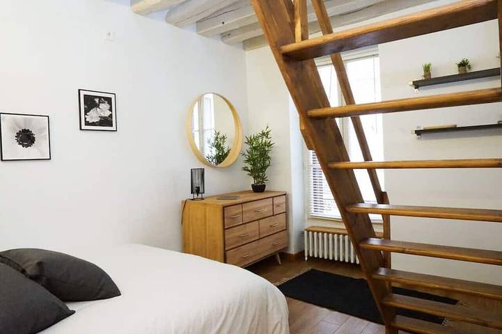 Ici habita Voltaire-Maison en plein centre-ville in Saint-Germain-en-Laye, Yvelines