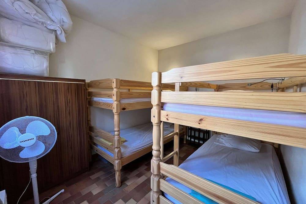 Grosses Ferienhaus nur 50m vom Strand entfernt, 4 Schlafzimmer, für 10 Personen, in Portiragnes... in Portiragnes Plage, Portiragnes