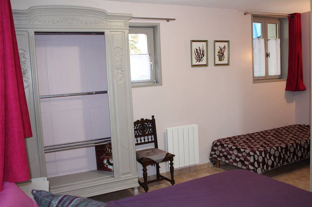 Gîte 3 pers., 6km Loire, entre Angers et Saumur, accessibilité handicap, Calme. in Tuffalun, Vallée de la Loire