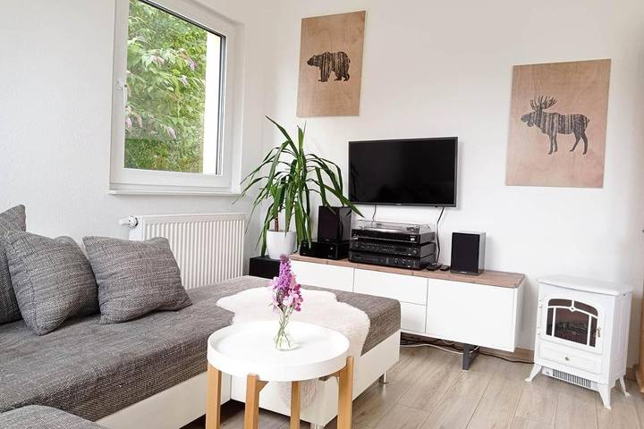 Ferienwohnung für 7 Personen, mit Balkon und Terrasse sowie Garten und Ausblick in Gummersbach