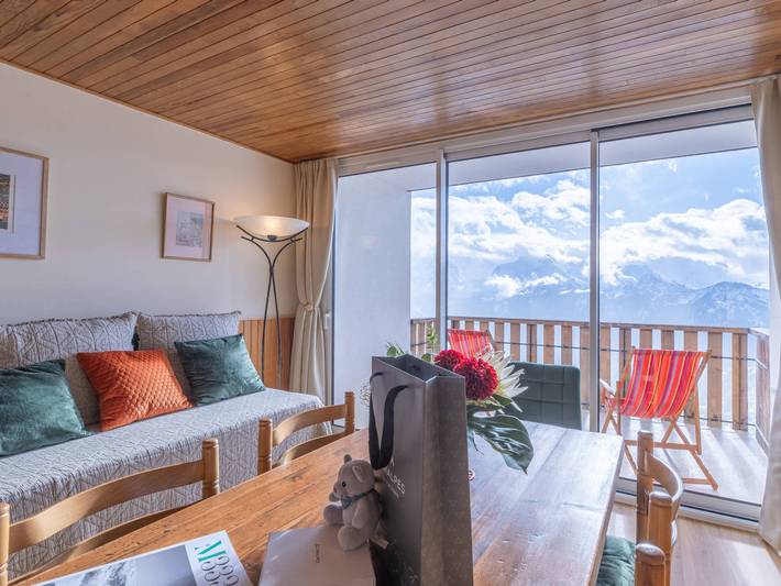 Apartamento entero, Apartamento familiar renovado con WIFI y balcón en Vieil Alpe in Huez, Parque Nacional de los Ecrins