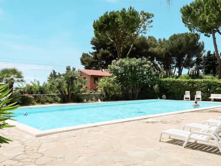 Apartamento entero, 3 Habitaciones 4 Personas in Latte (Ventimiglia), Ventimiglia