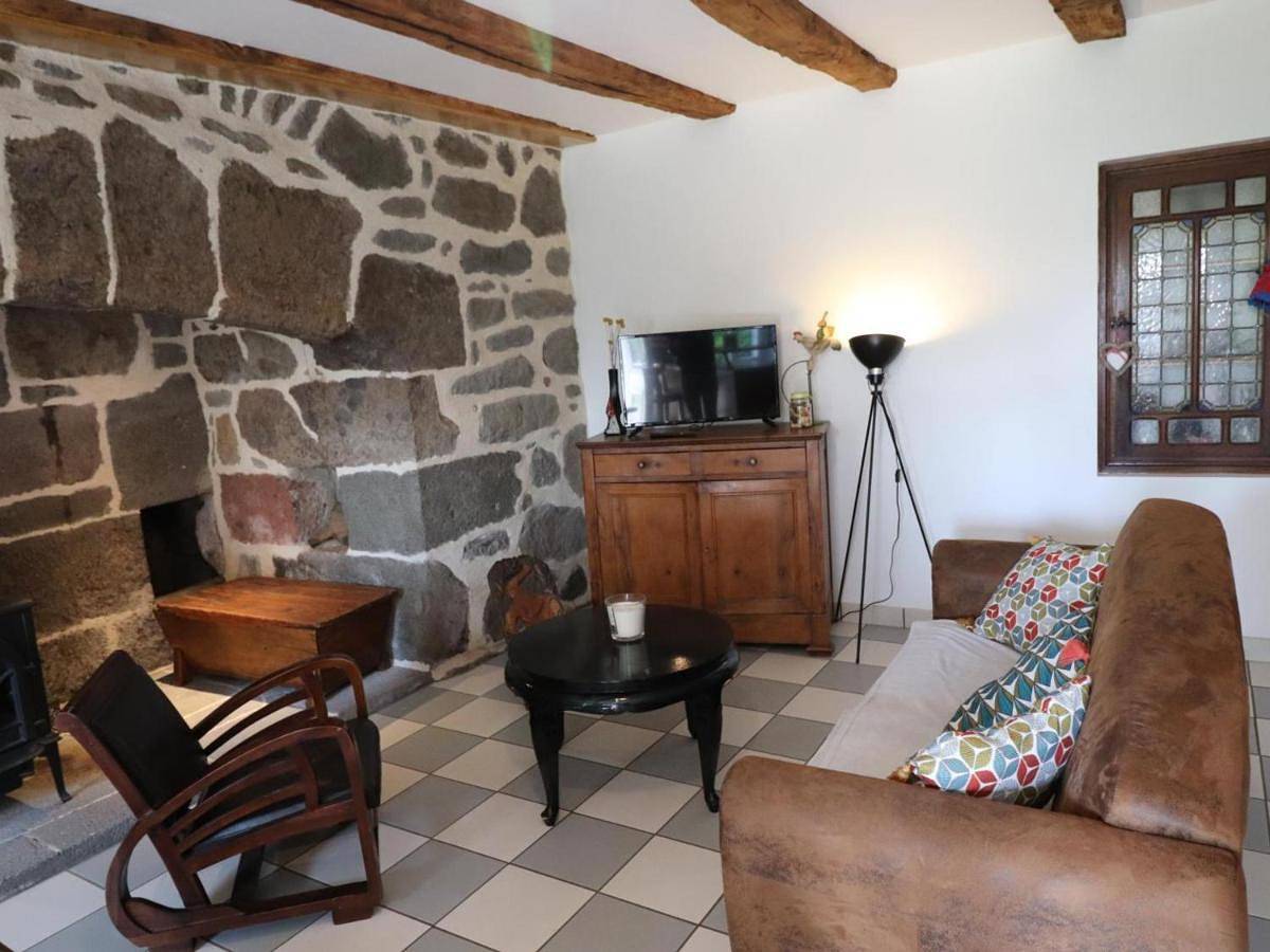 Maison de caractère au calme, 2 chambres, terrasse et jardin, proche rando et ski - Moussages - Fr-1-742-240 in Moussages, Parc naturel régional des Volcans d'Auvergne