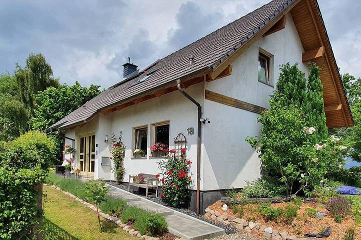 Ferienwohnung für 4 Personen, mit Balkon und Garten in Hasselberg