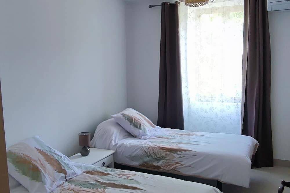 Appartement entier, 80M2 Dans Les Cevennes! Calme Assure Dans Un Superbe Hameau. in La Grand-Combe, Parc national des Cévennes