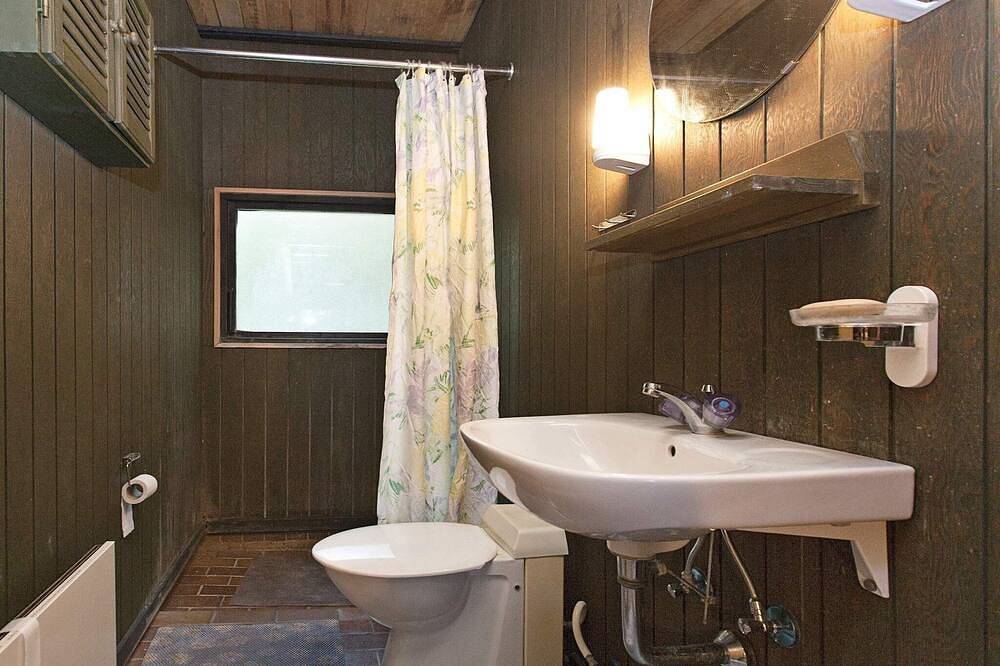 Holiday Home Escape in Scenic Rodby in Hyldtofte Østersøbad, Rødby