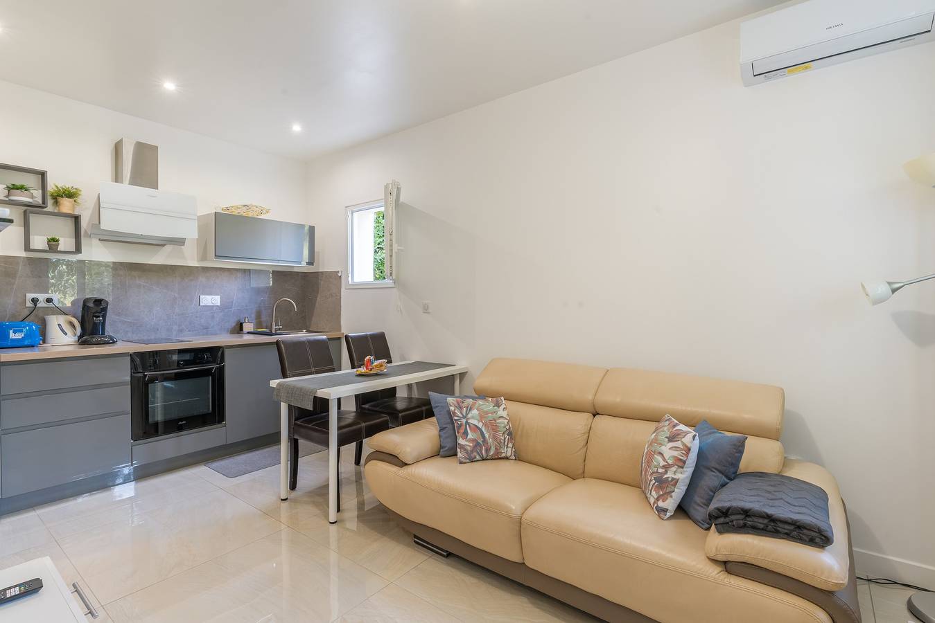 Ganze Wohnung, Apartment 'Studio Indépendant Avec Jardin' mit Wlan und Klimaanlage in Aix-en-Provence, Mittelmeerküste (Frankreich)