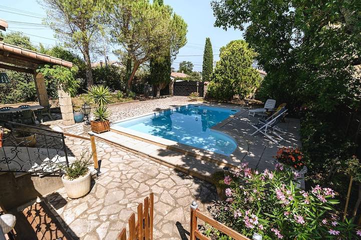 Maison de vacances pour 6 personnes, avec jardin et balcon à Aubenas