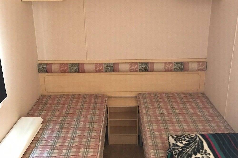 Mobil home au calme sur terrain privé avec piscine privé au mobilhome !<br> in Servian, Côte méditerranéenne (France)