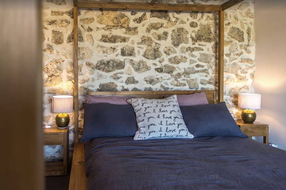 An exceptional property near Aix commanding a view of the iconic Saint Victoire Mountain –... in Meyreuil, Aix-en-Provence region