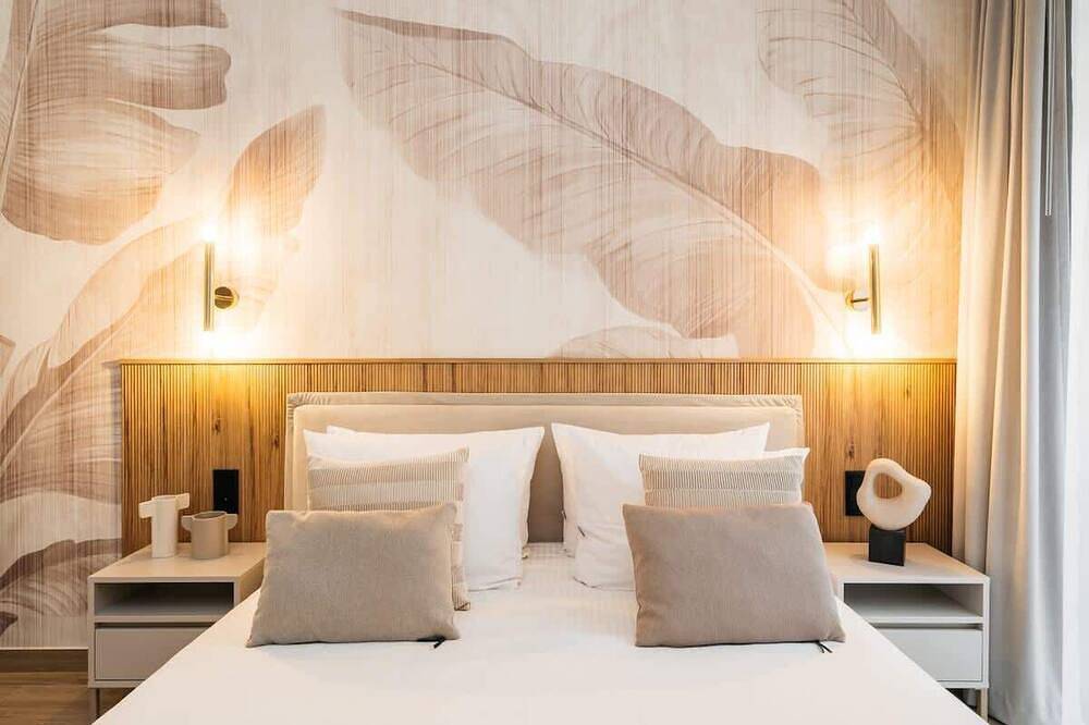 Appartement entier, Discover a unique apartment near the market square in Cracovie, Petite-Pologne