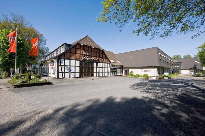 Hotel für 3 Personen, mit Terrasse und Garten sowie Sauna in Langenhagen