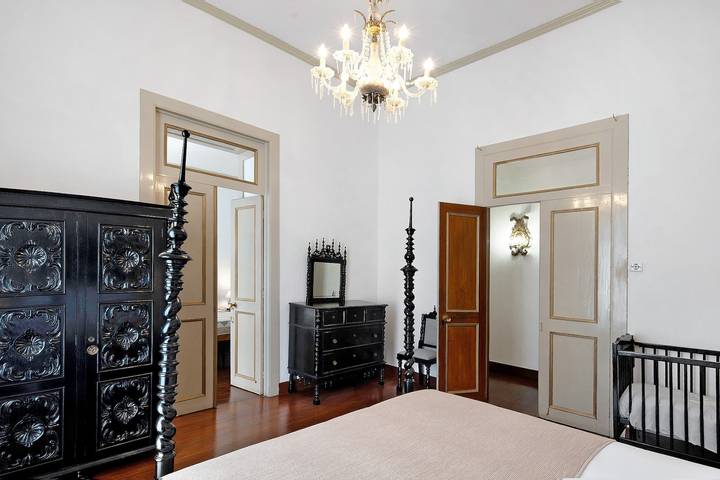 Appartement entier, Appartement « Sé Heritage » avec terrasse privée et Wi-Fi in Angra do Heroísmo, Terceira (Açores)