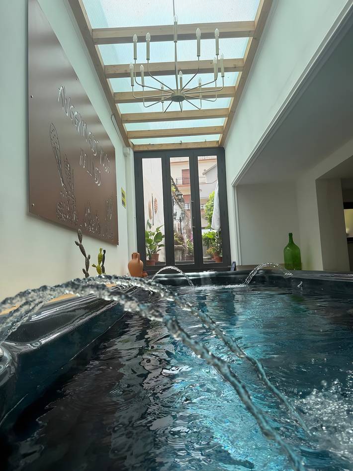 Appartement entier, Appartement 'A Ugghia- Dépendance' avec jardin, jacuzzi commun et climatisation in Fiumefreddo di Sicilia, Province de Catania