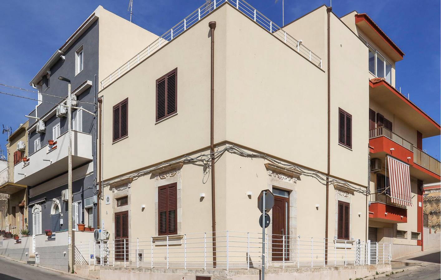 Appartement confortable avec terrasse à 400 m de la plage de Raganzino in Pozzallo, Province de Ragusa