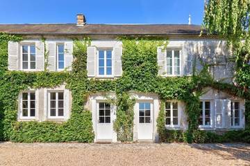 Gîte pour 20 personnes, avec jardin à Lommoye