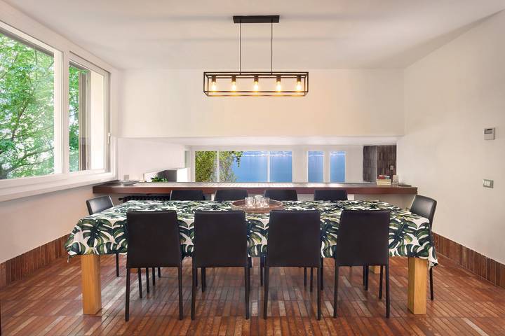 Ferienhaus für 8 Personen, mit Garten und Seeblick in Garda