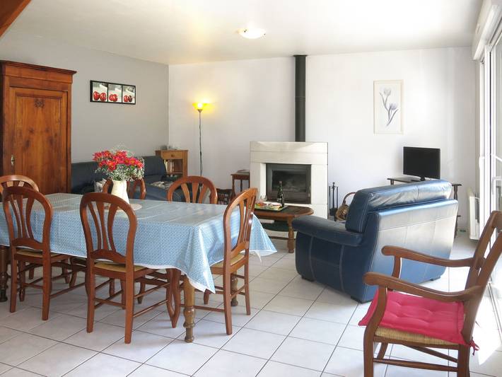 Location de vacances pour 6 personnes, avec terrasse et jardin à Le Tronchet - 3