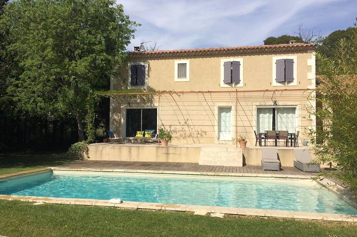 Maison de vacances pour 8 personnes, avec jardin et terrasse, animaux acceptés à Paradou