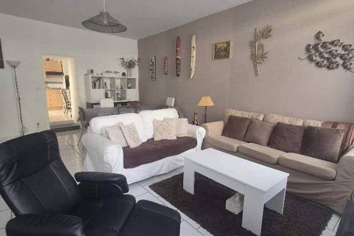 Location de vacances pour 4 personnes, avec Terrasse dans Maison Pierre Loti