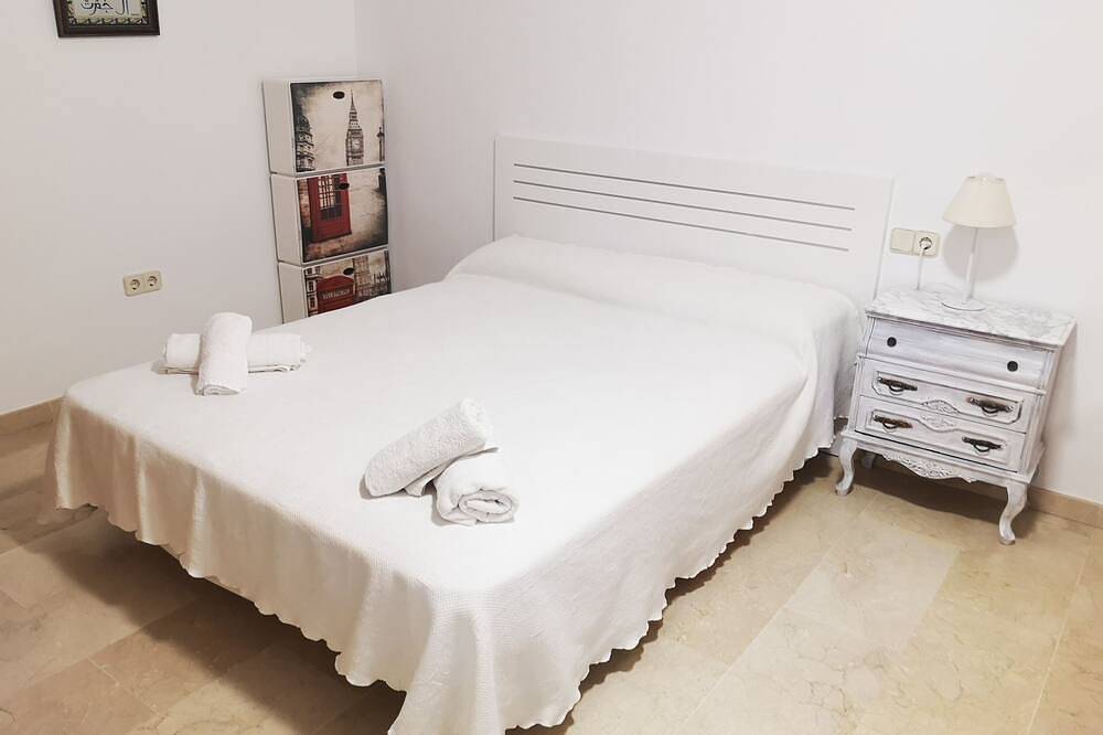 Villa rústica con gran piscina infinita y césped in San Francisco Javier, Formentera