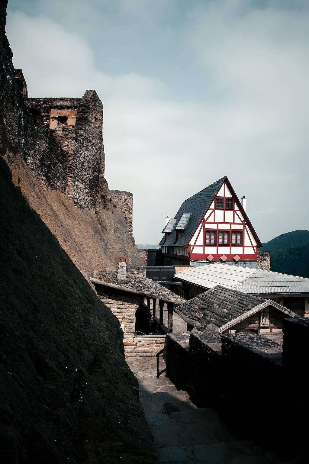 Zimmer 'Einzelzimmer 4' mit Bergblick, Gemeinschaftsterrasse und Wlan in Wehlen (Rheinland-Pfalz), Bernkastel-Kues