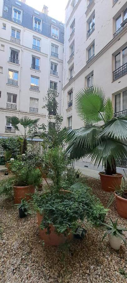 Appartement de vacances pour 2 personnes, avec terrasse ainsi que vue et jardin