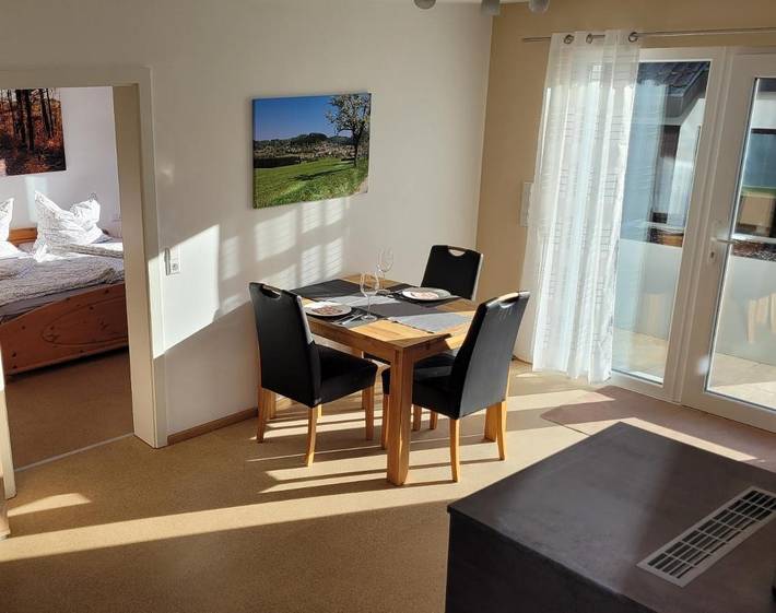 Ferienwohnung für 3 Personen, mit Terrasse und Garten