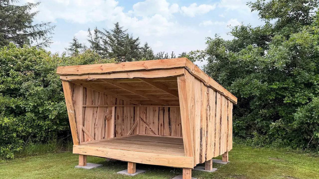 Feriehus for 19 personer med badebasseng in Ulfborg, Holstebroregionen