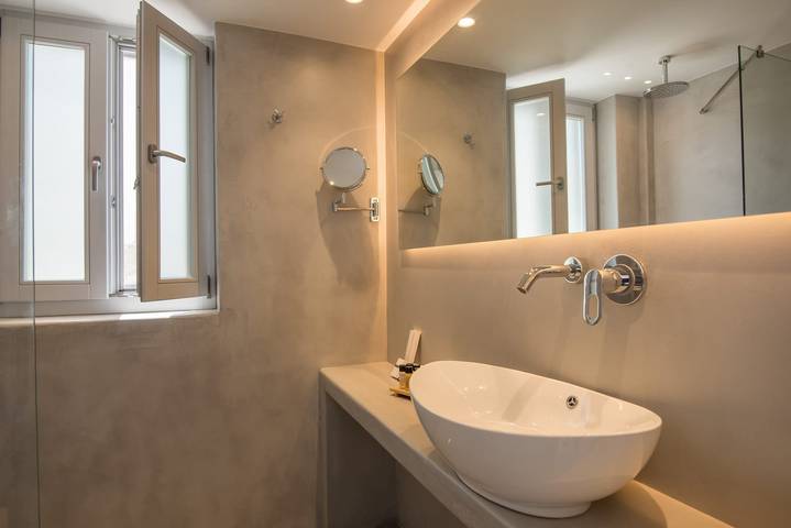 Villa pour 11 personnes, avec terrasse ainsi que piscine et jardin dans Paros