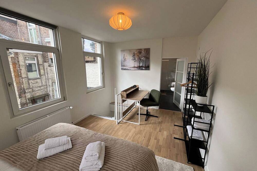 Ganze Wohnung, Cozy, modern apartment w/ garden - Urban Hideaway in Düren, Kreis Düren