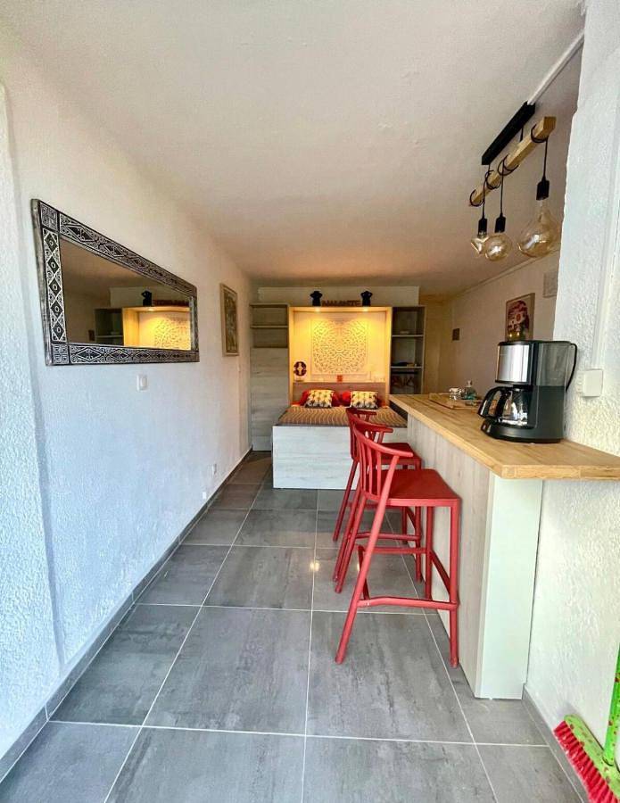 Gîte pour 2 personnes, avec vue et balcon dans Plage de la Datcha - 2