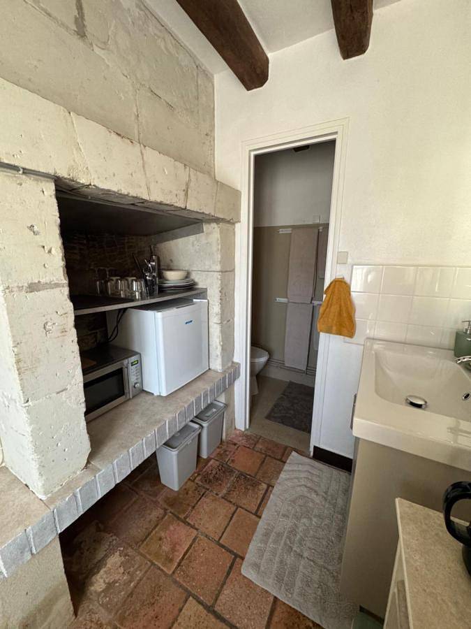 Location de vacances pour 2 personnes, avec piscine et jardin à Panzoult - 2