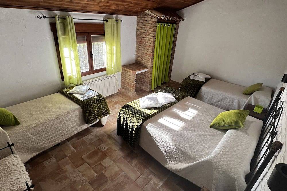 Casa independiente con historia y calidad, ideal para aventuras en la Sierra de Cazorla y Castril in El Almicerán, Cazorla