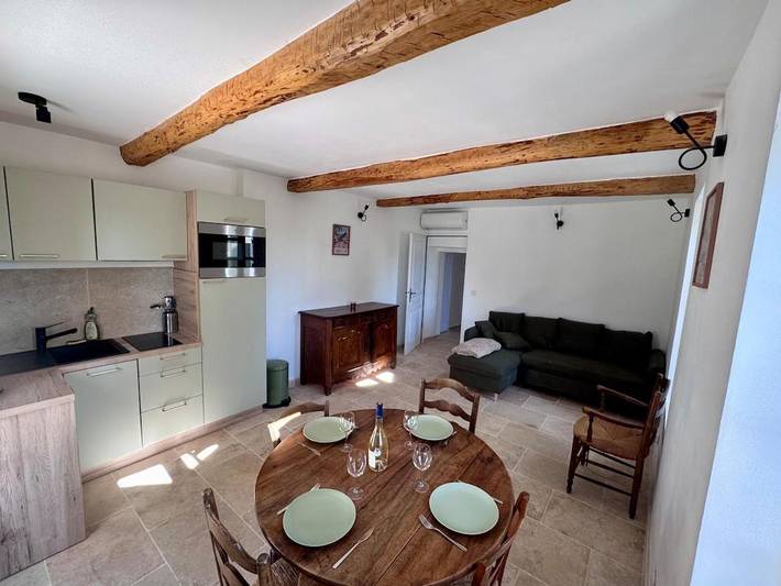 Appartement de vacances pour 4 personnes, avec Balcon et Jacuzzi ainsi que Terrasse et Vue