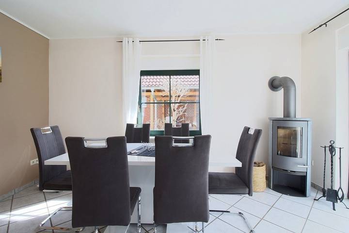 Ferienhaus für 6 Personen, mit Garten und Terrasse in Dorum - 4