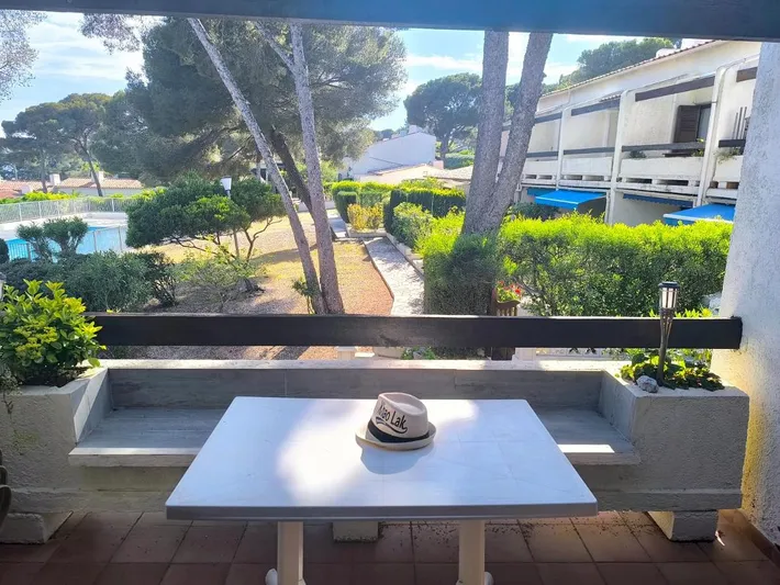 Apartamento de vacaciones para 11 personas, con vistas además de balcón y piscina - 1