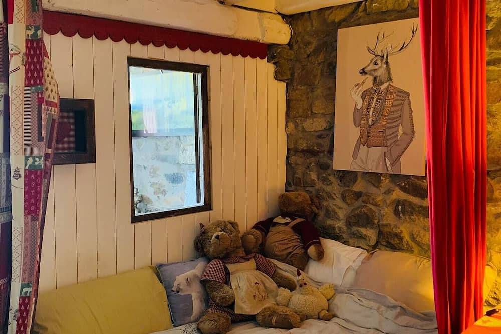 Charming renovated cocoon gîte *exceptional pearl*. in Matemale, Parc naturel régional des Pyrénées catalanes