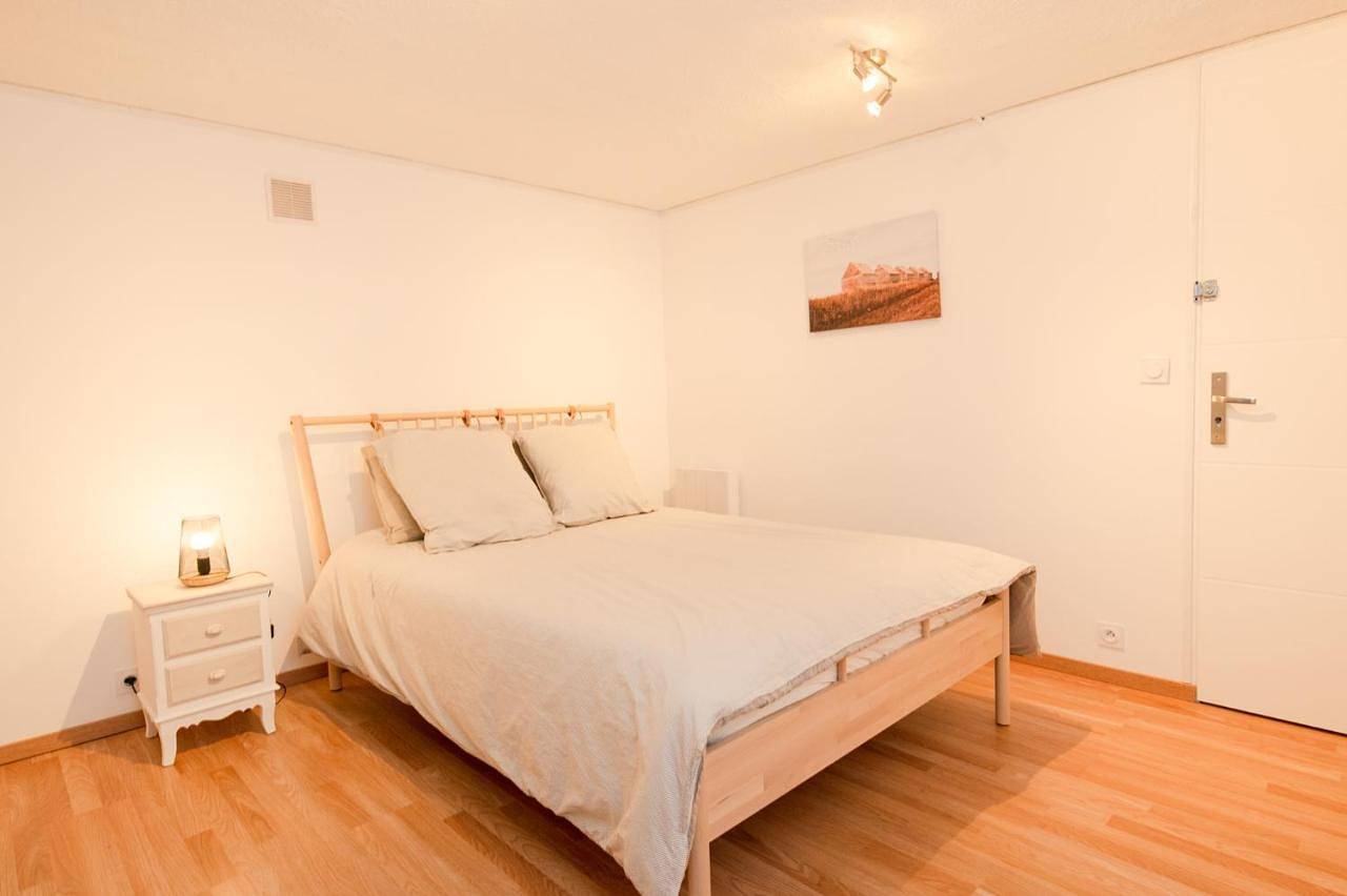 Appartement entier, Le stade in Issoire, Parc Naturel Régional Livradois-Forez