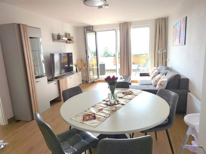 Ferienwohnung für 5 Personen, mit Balkon und Garten sowie Pool und Seeblick in Sundern - 4