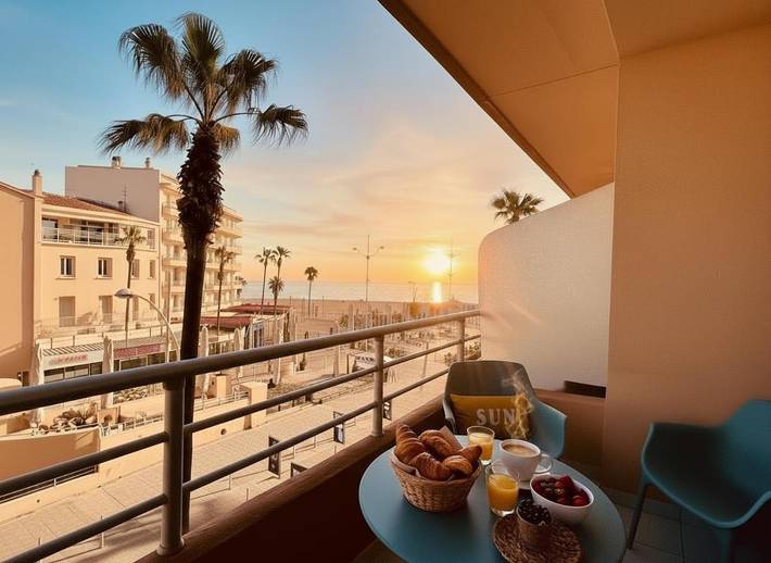 Gîte pour 4 personnes, avec vue et balcon dans Casino Du Canet En Rousillon