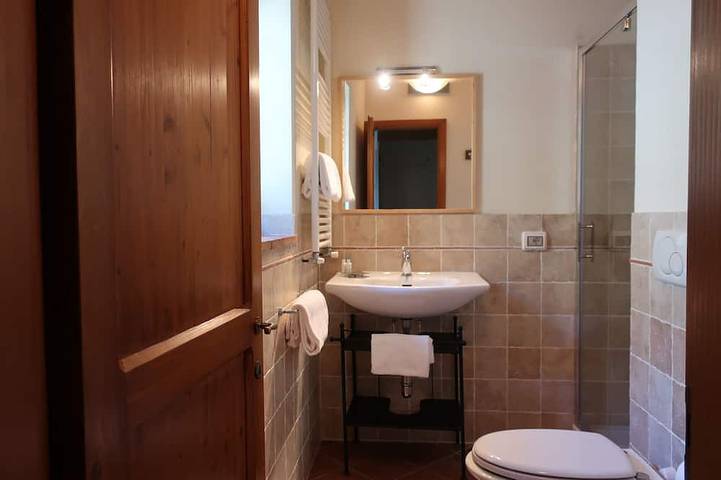 Vineyard cottage, 30 minutes to Florence in Pelago, Chianti