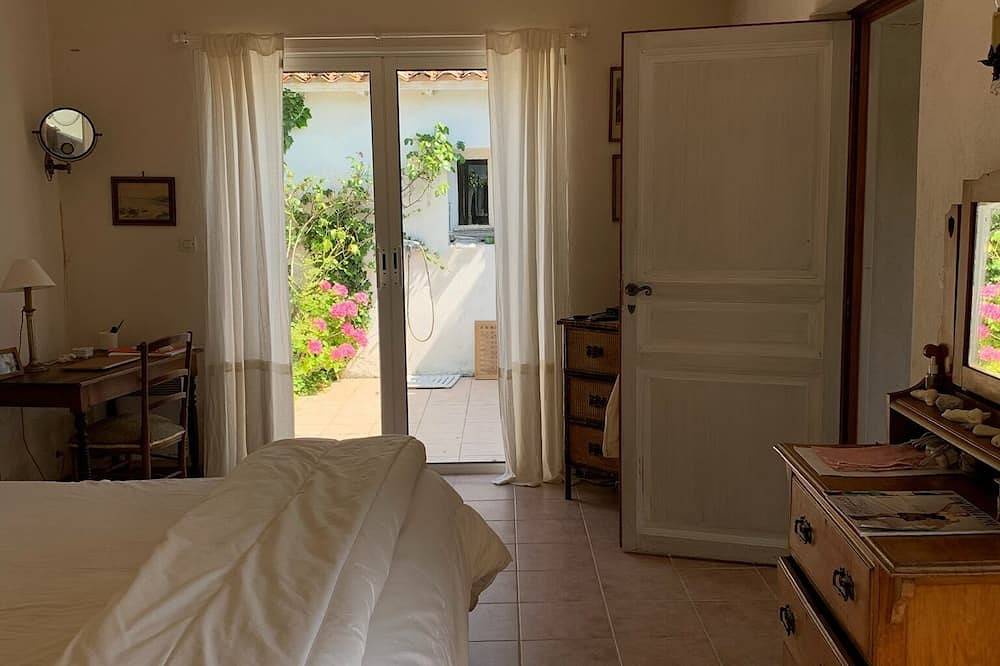 Charming House in the center of les Portes en Ré in Les Portes-en-Ré, Île de Ré