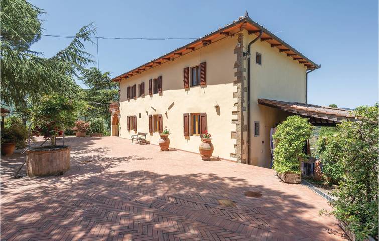 Casa vacanza per 12 persone a Montevarchi