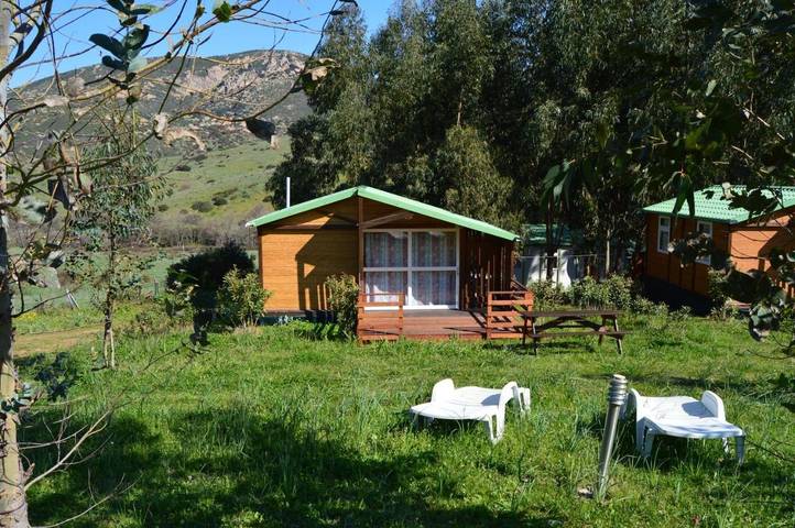 Camping pour 5 personnes, avec jardin et vue, animaux acceptés