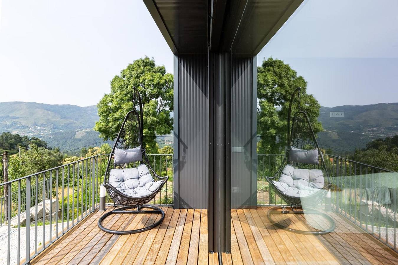 Chalé 'Casas Bouro 1 Das Hortências' com Vista Montanha e Jacuzzi Privado in Terras de Bouro, Distrito de Braga