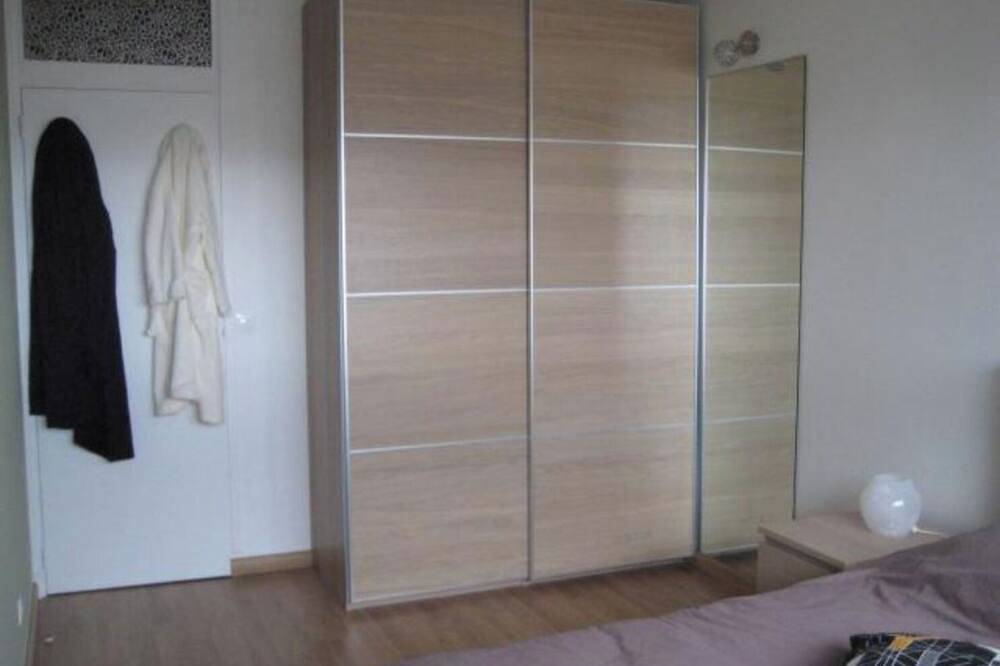 Entire apartment, Beautiful Apartment Porte de Montreuil in Bagnolet, Seine-Saint-Denis