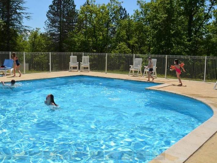 Mobil home pour 2 personnes, avec Terrasse et Bassin pour enfant