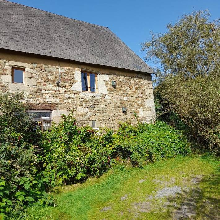 Location de vacances pour 3 personnes, avec jardin et vue à Saint-Vigor-des-Monts
